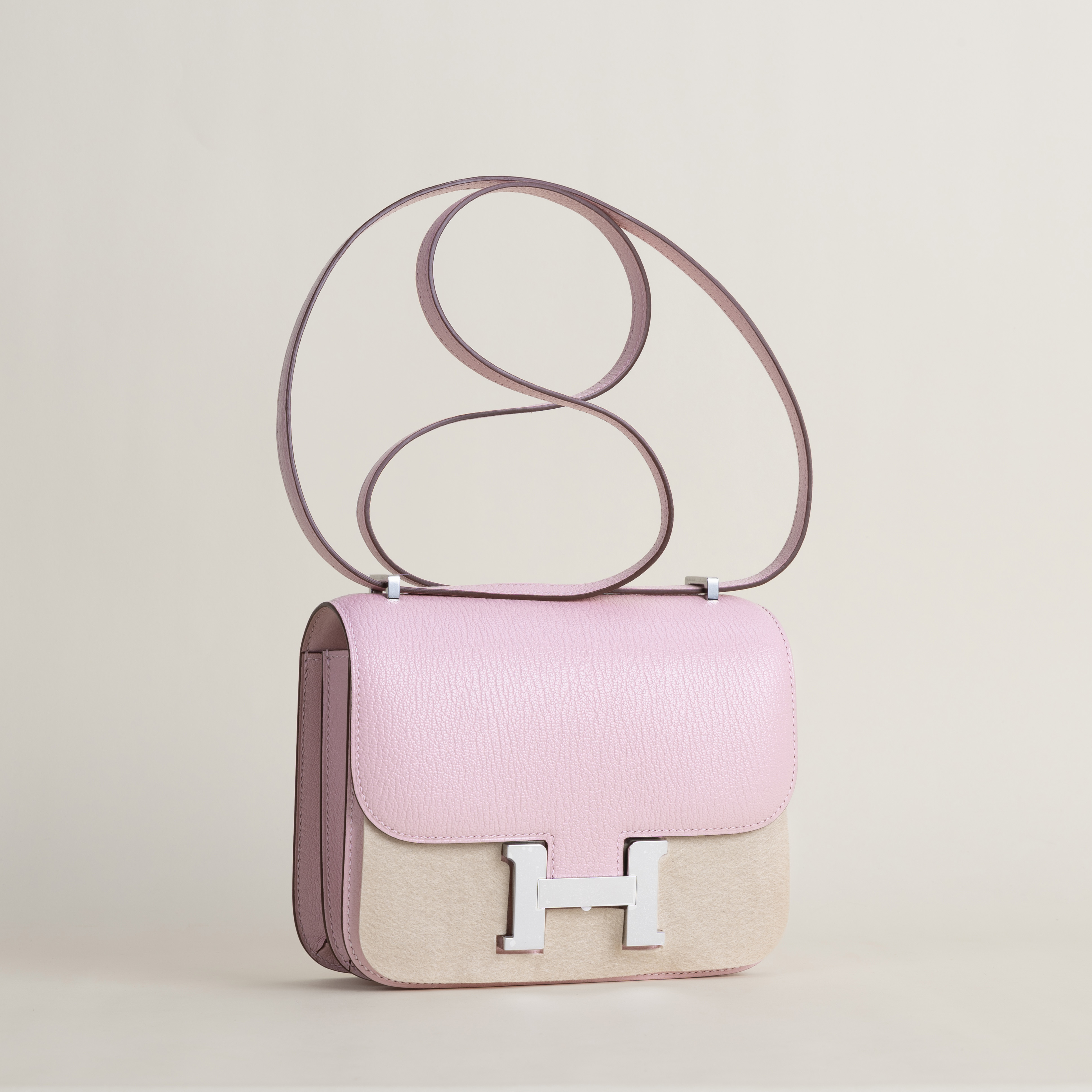 Constance 18cm Chevre 3Q Rose Sakura PHW