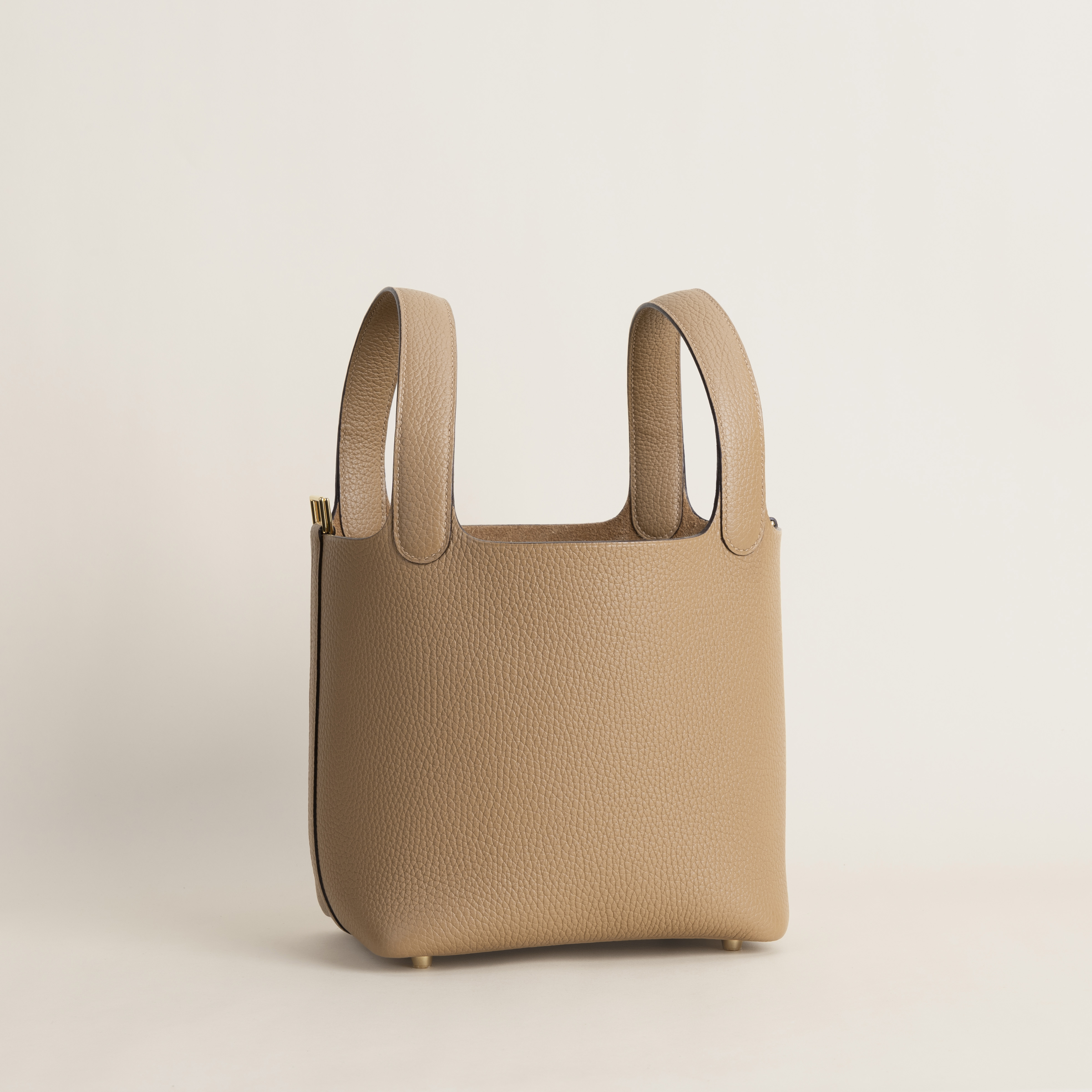 Picotin18 Clemence 4b biscuit GHW