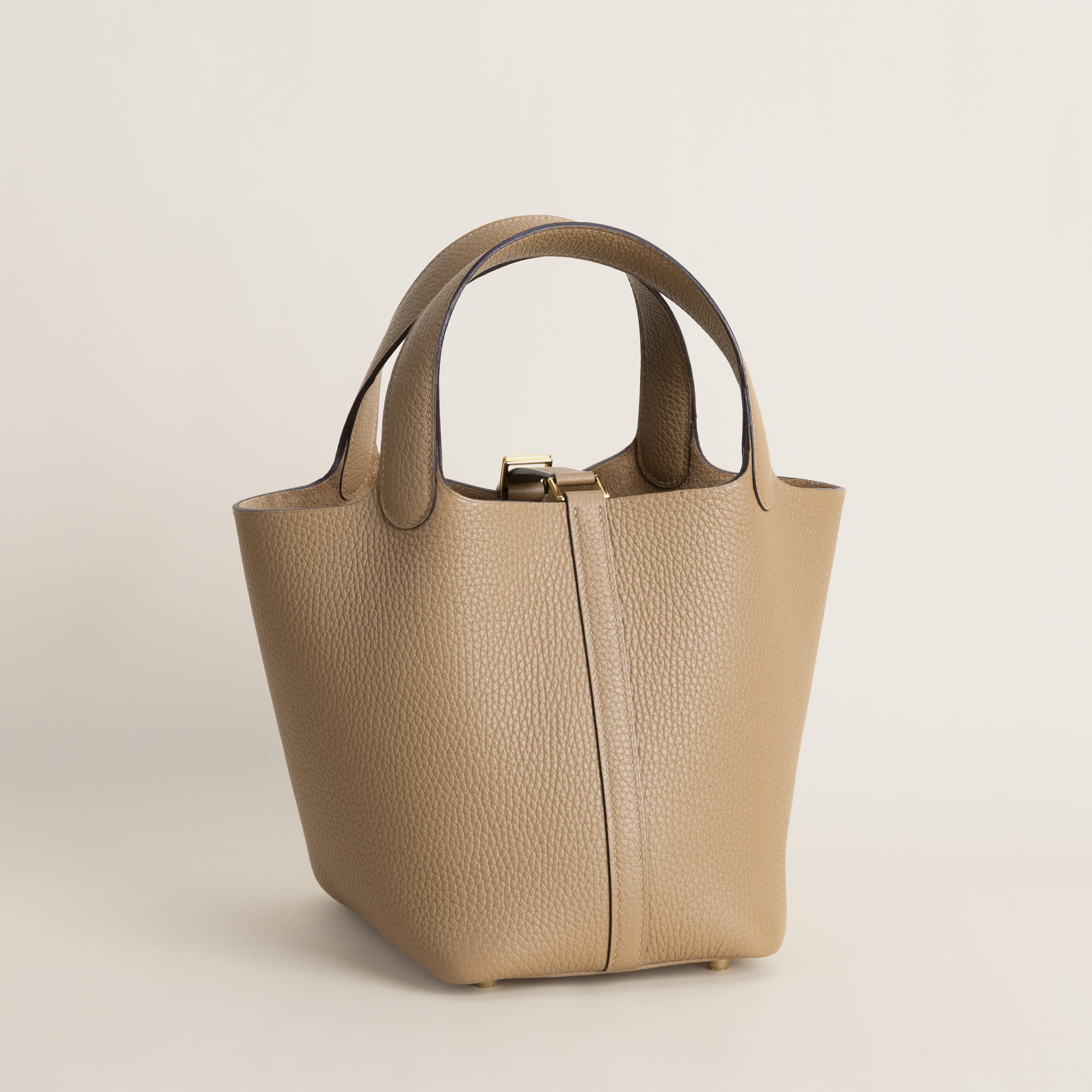 Picotin18 Clemence 4b biscuit GHW