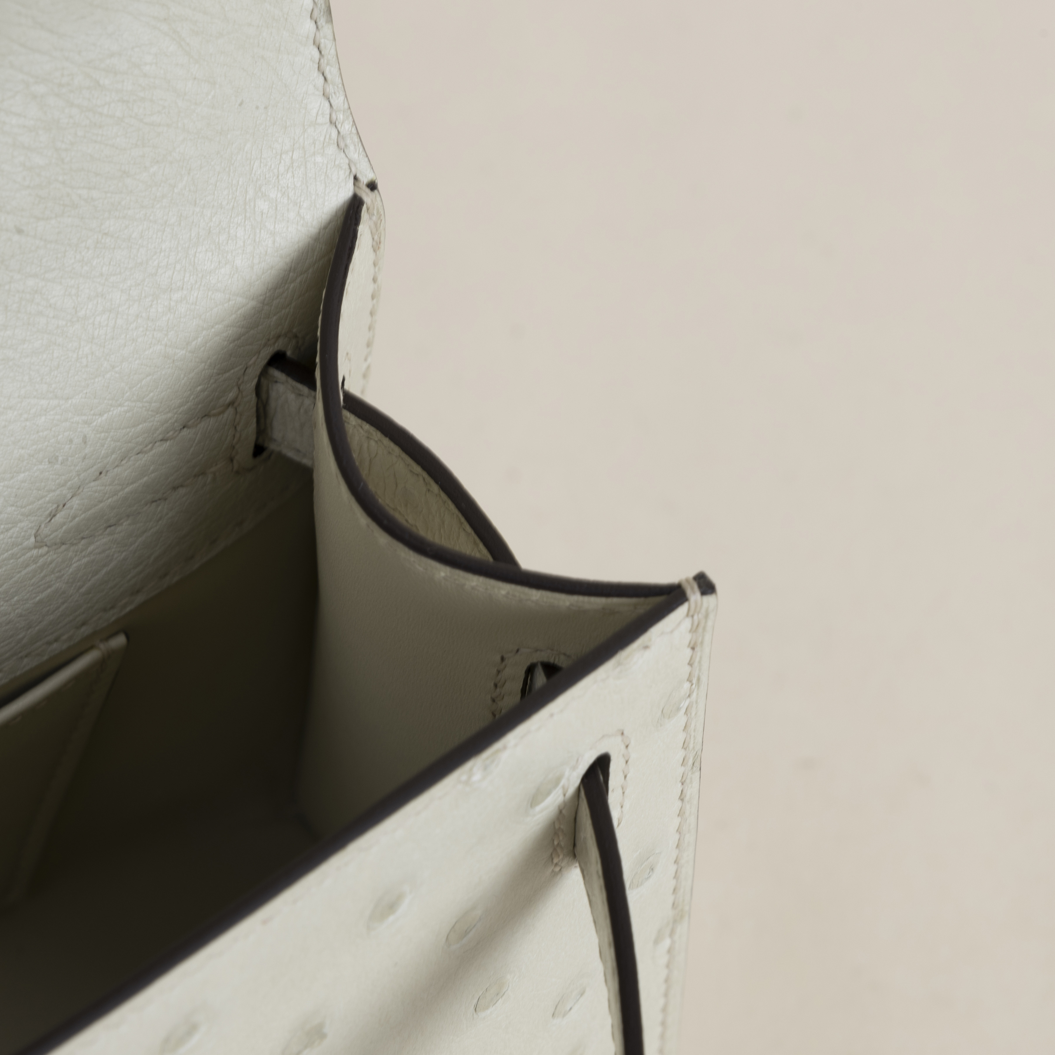 Kelly Pochette Ostrich 3C Parchemin GHW