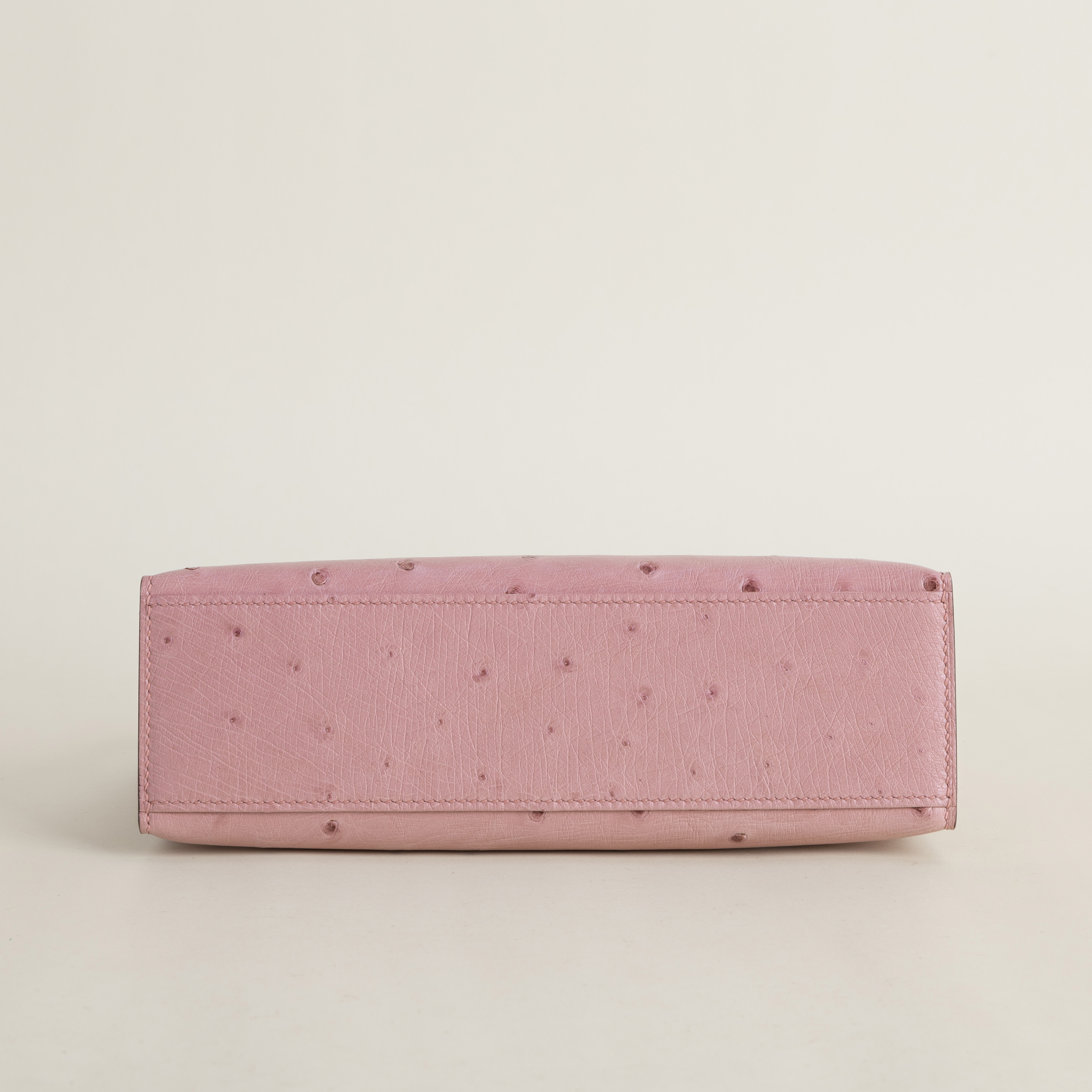 Kelly pochette Ostrich 94 Terre cuite GHW