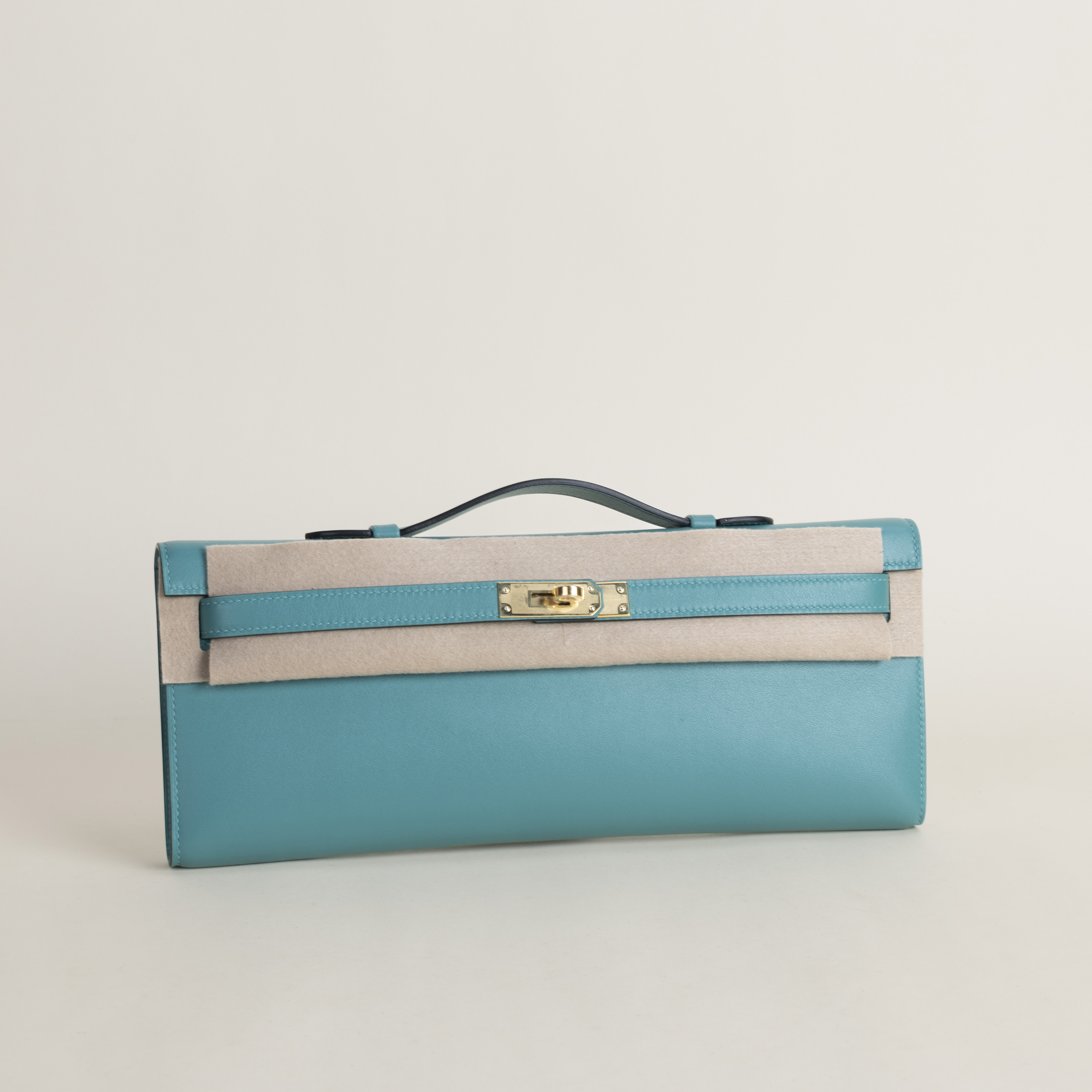 Kelly Cut Swift 7F Blue Paon GHW