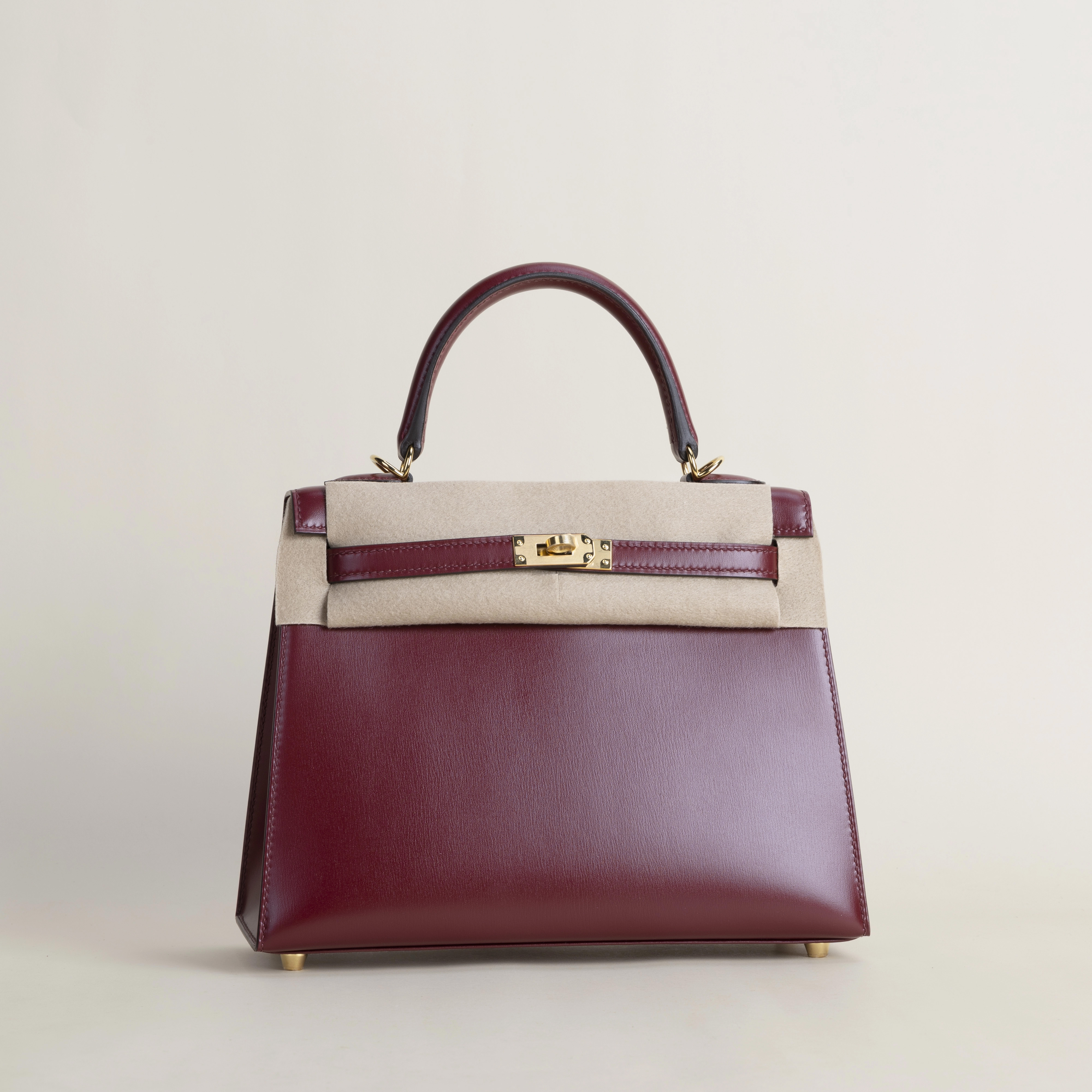 Kelly25 Box 55 Rouge H GHW