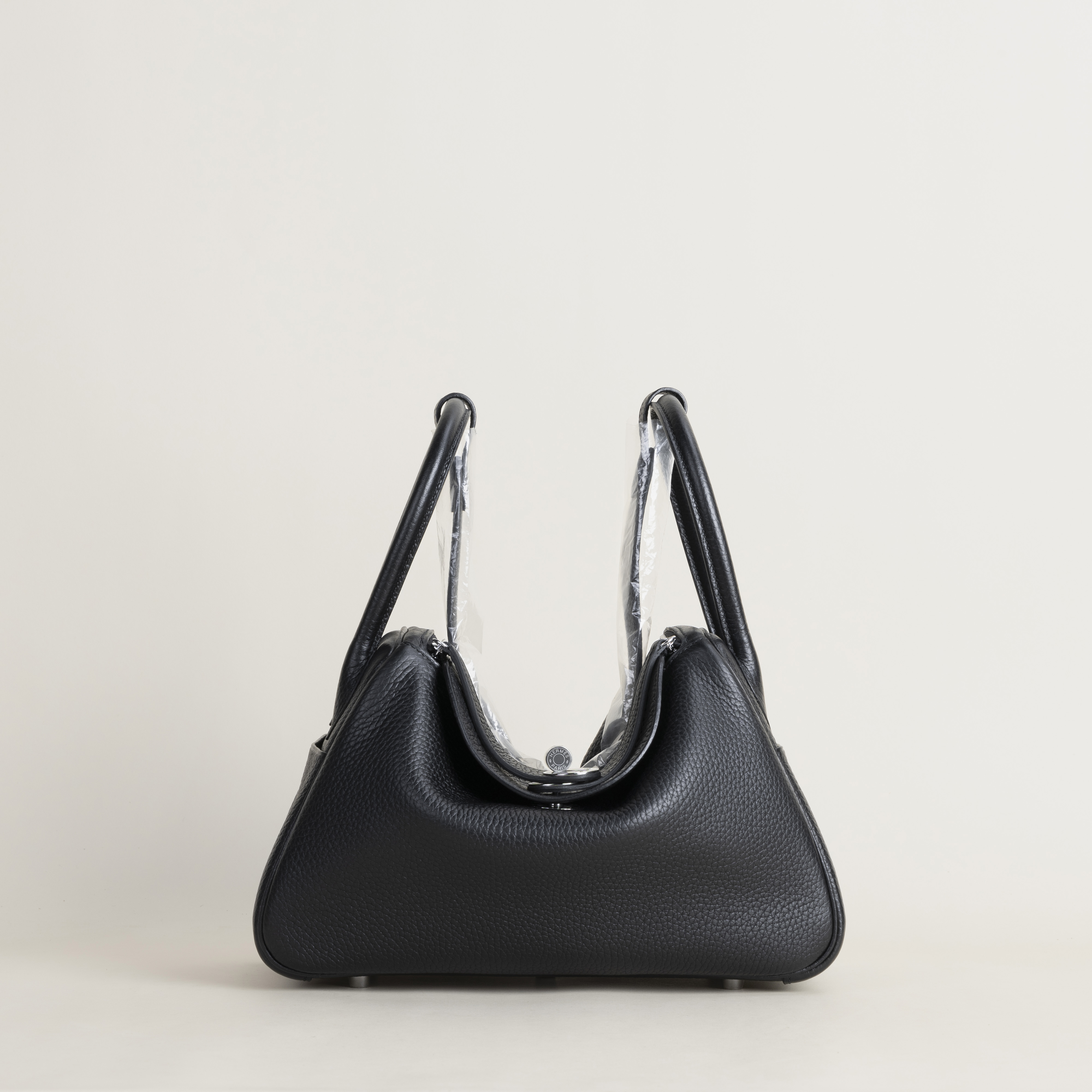Lindy 26cm Clemence leather 89 Noir PHW