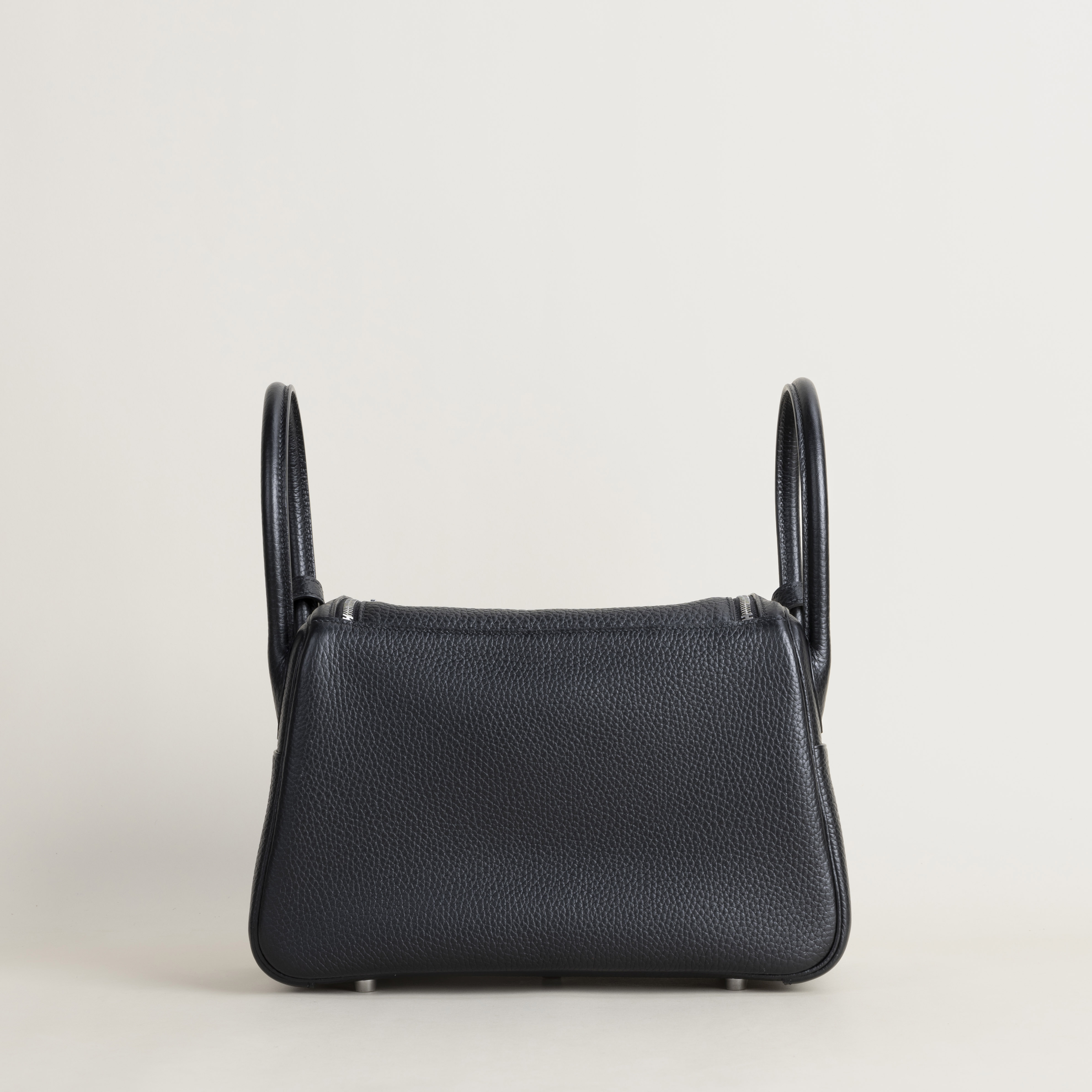Lindy 26cm Clemence leather 89 Noir PHW