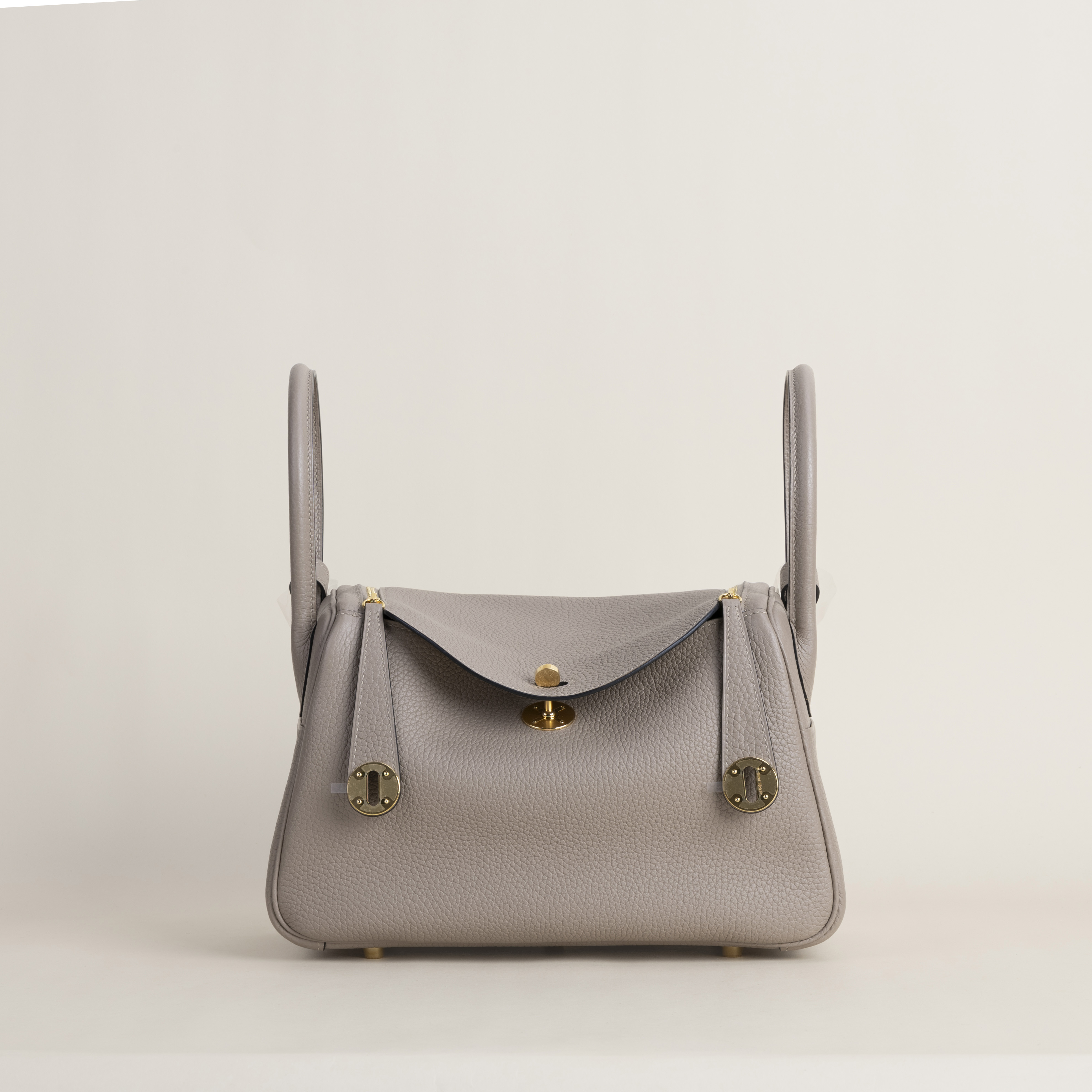 Lindy 26cm Clemence leather 81 Gris