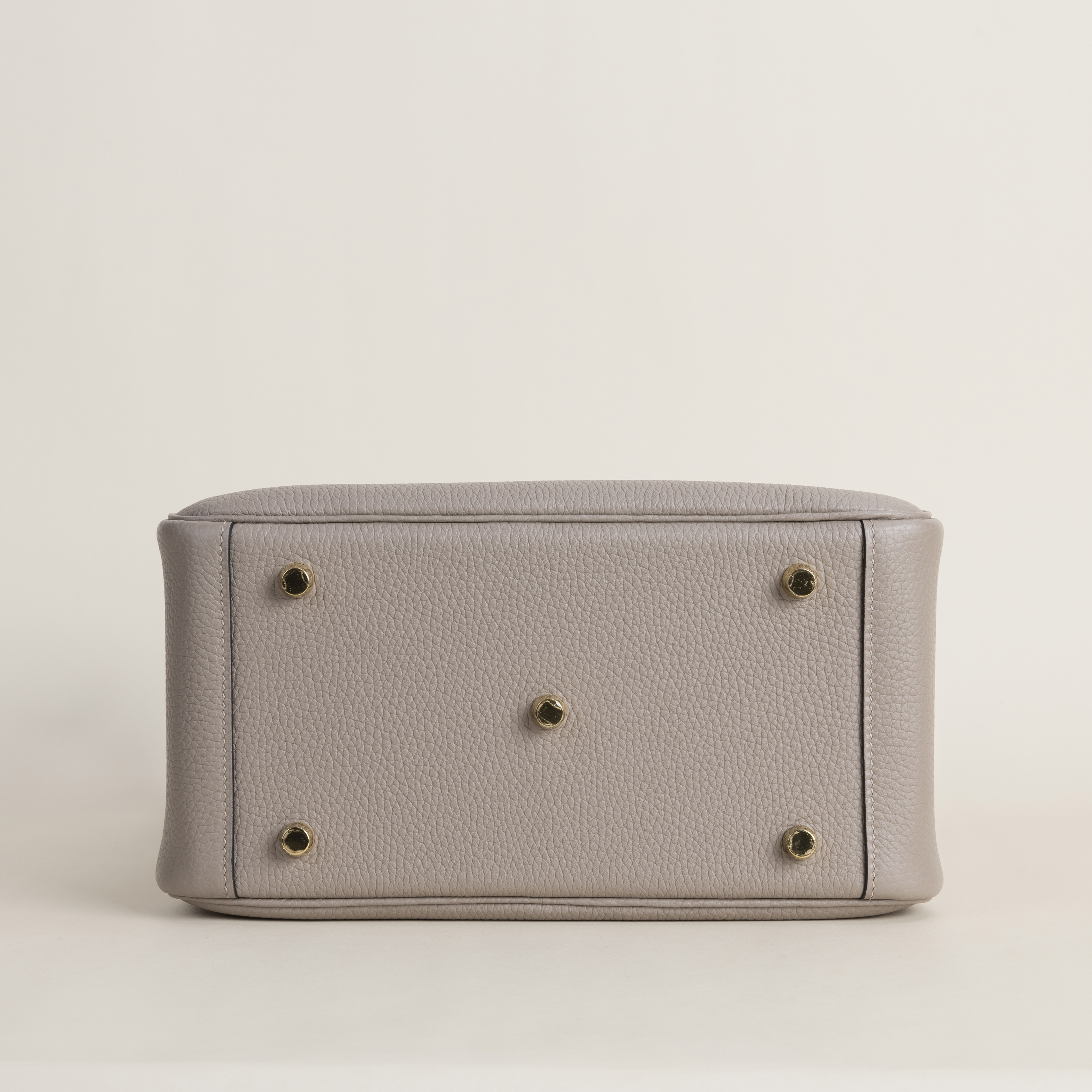 Lindy 26cm Clemence leather 81 Gris