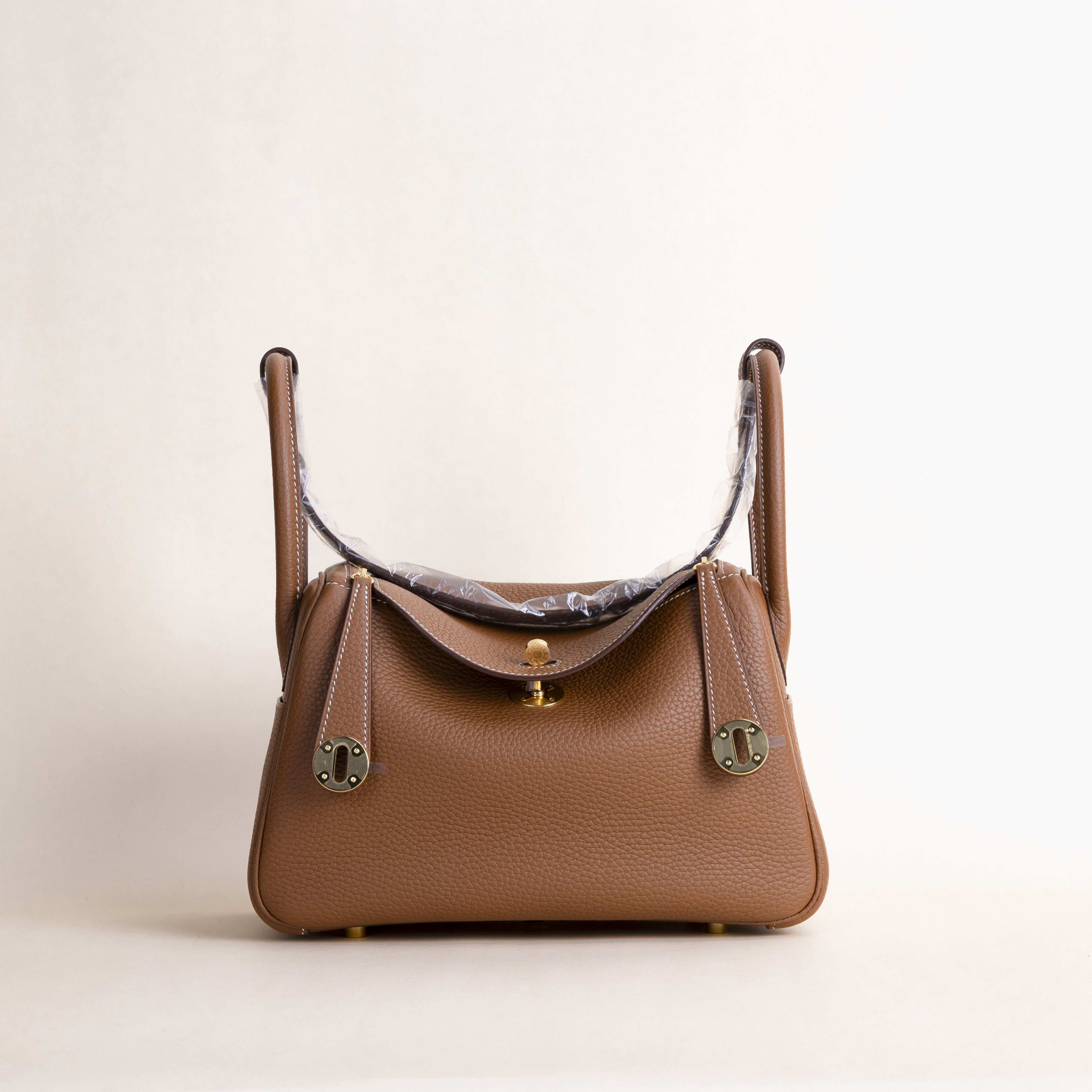 Lindy 26cm CC37 Gold Clemence leather GHW