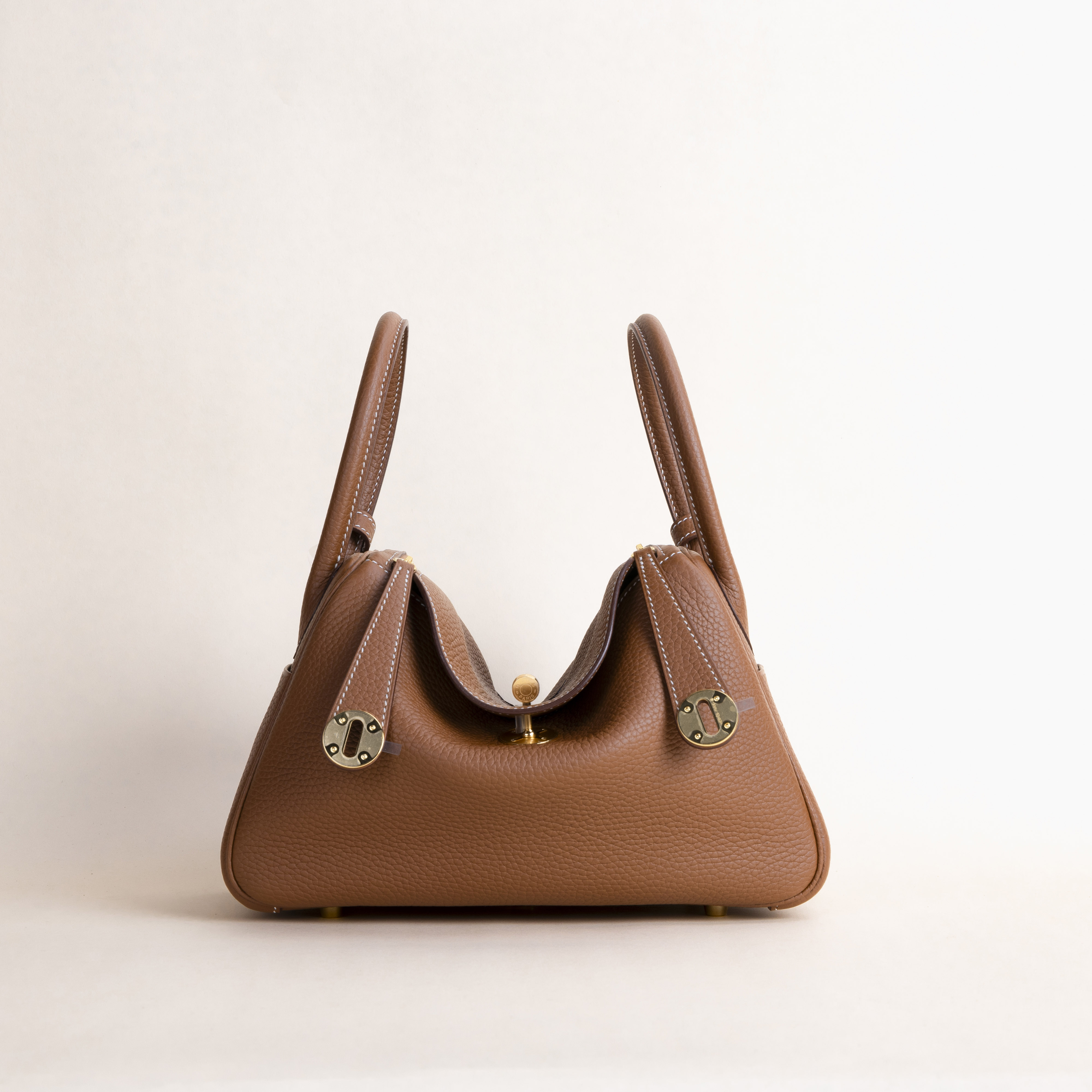 Lindy 26cm CC37 Gold Clemence leather GHW